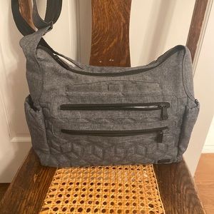 Lug Camper shoulder/ cross body bag.  Perfect used condition.
